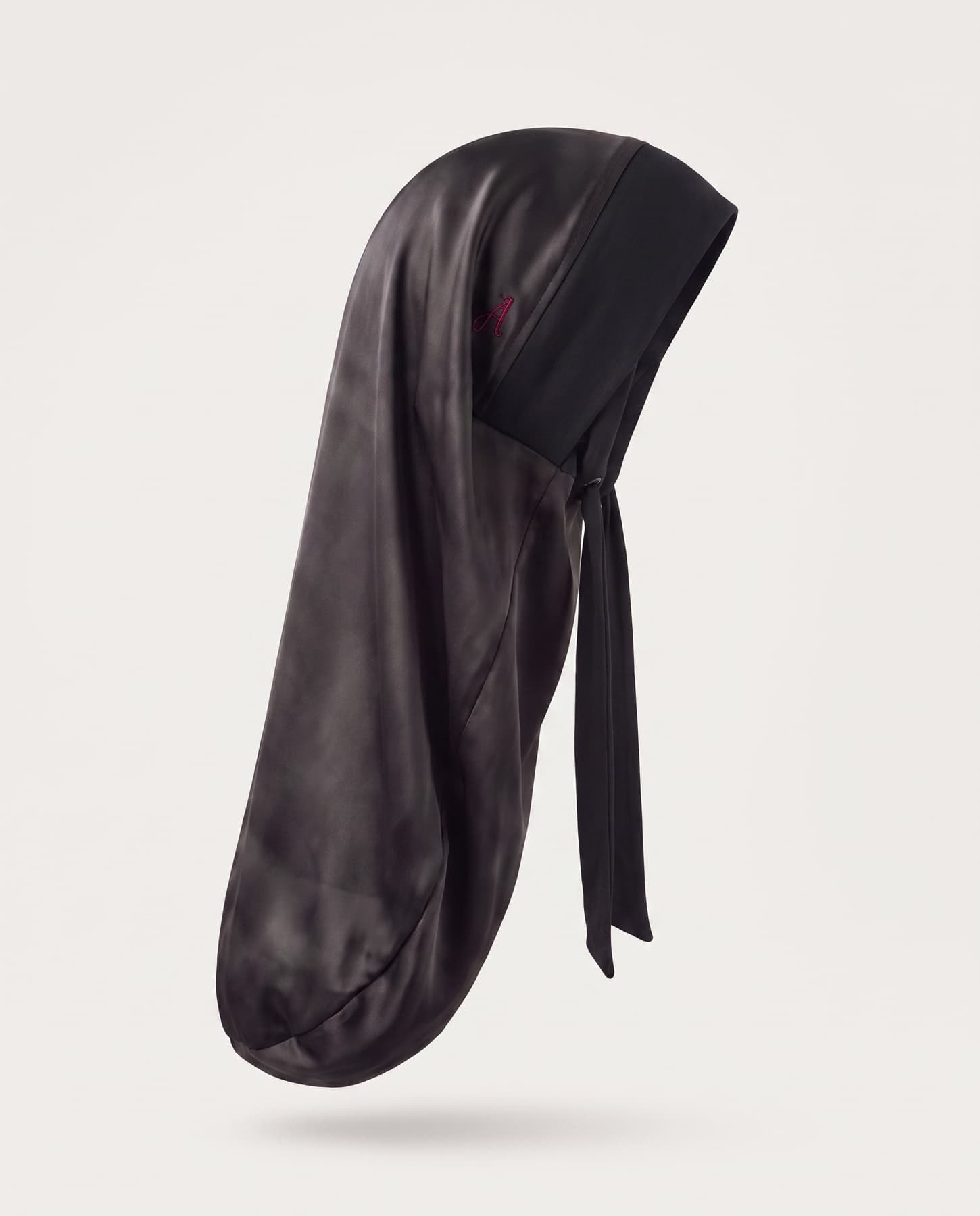 Le Dessous de Voile Āriyah Onyx, vue de profil